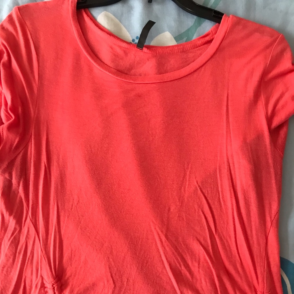 Large pink t-shirt with strings